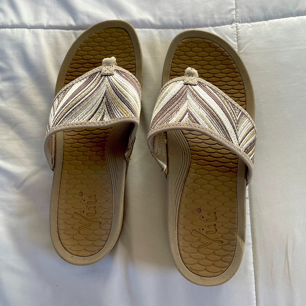 Yuu Sandals